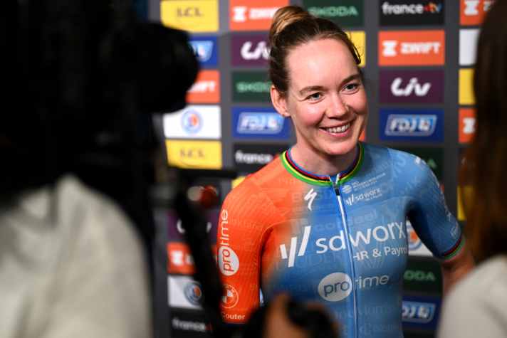 Anna van der Breggen scheint so stark wie vor der dreijährigen Pause auf dem Rad