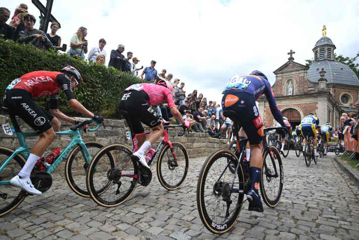 The infamous Muur van Geraardsbergen was part of the stage 3 profile.