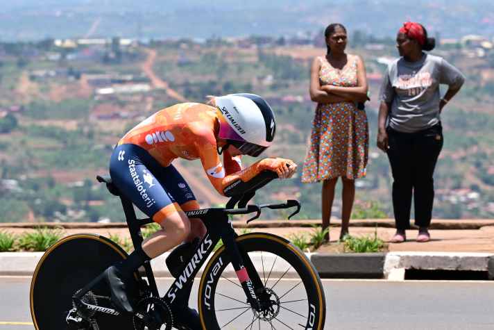 Anna van der Breggen on her way to World Championship silver in Kigali/Rwanda