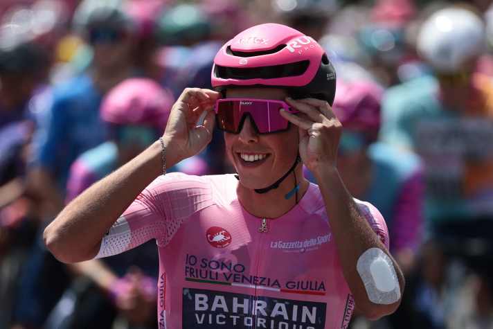 Afonso Eulálio (Bahrain Victorious) verteidigte das Rosa Trikot.