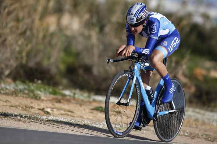 António Carvalho in the time trial during the Volta ao Algarve 2017