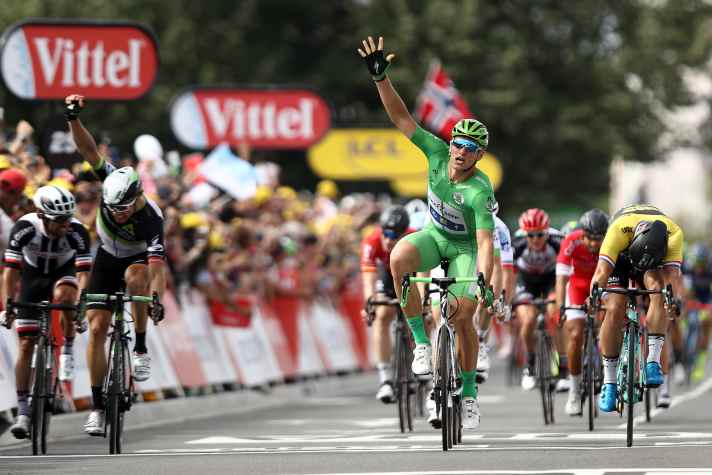 Il s'est imposé comme sprinter - Lors du Tour 2017, Kittel a remporté sa 5ème victoire d'étape dès la 11ème étape. Il n'a toutefois pas terminé la 17e étape après une chute.