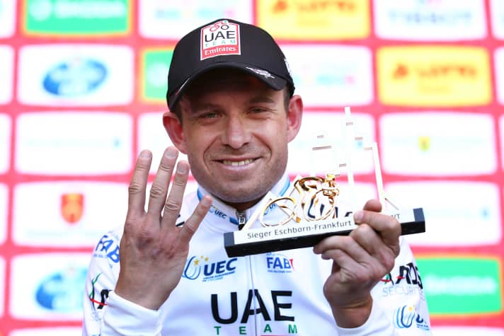 Avec quatre victoires, le Norvégien Alexander Kristoff détient le record de victoires à Eschborn-Frankfurt. Son dernier titre, il l'a remporté en 2018 sous le maillot de champion d'Europe, alors qu'il portait encore les couleurs de l'UAE Team Emirates.