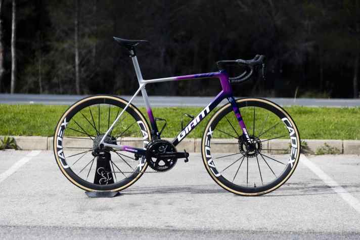 The Giant TCR Advanced SL