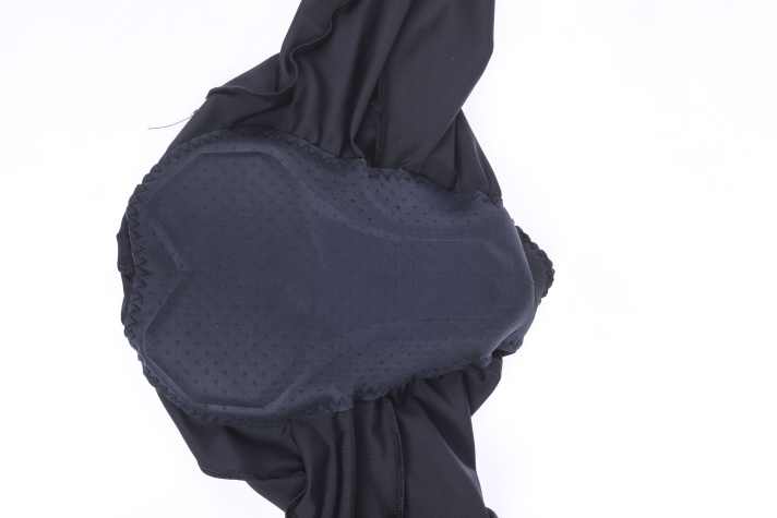 Das Damen-Polster von Gonso gefiel uns etwas besser als das Herren-Pendant; es ist etwas druckstabiler
