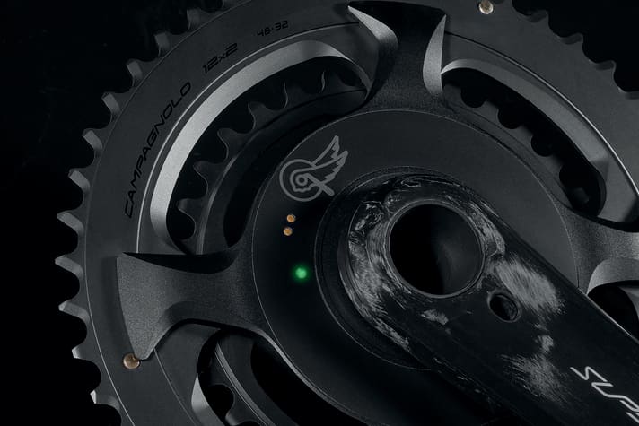 The torque is measured at four points in the chainring spider