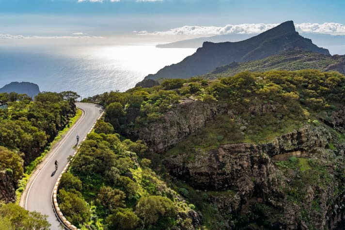 Tour 3 explores the north-west of Tenerife, with views from the cliffs as far as La Gomera.