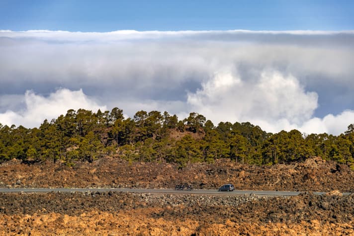 Le convoi Bora pendant la descente vers l'ouest du plateau du Teide