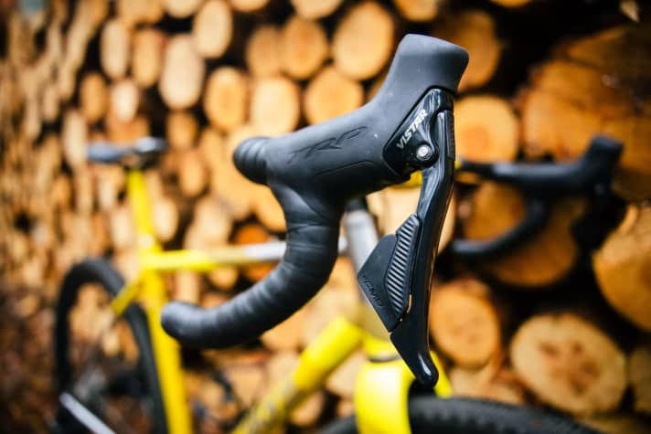 The developers have placed particular emphasis on ergonomics when designing the shift levers. According to TRP, one finger should be sufficient for braking, regardless of hand size.