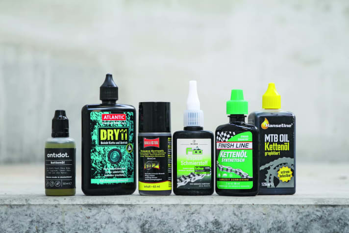Antidot chain oil, Atlantic Dry11, Ballistol ceramic chain oil, Dr Wack F100 dry lubricant, Finish Line synthetic chain oil, Hanseline chain wax