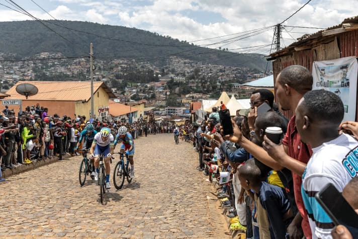 Rocky road to World Championship success: the men's race will lead over the notorious Mur de Kigali