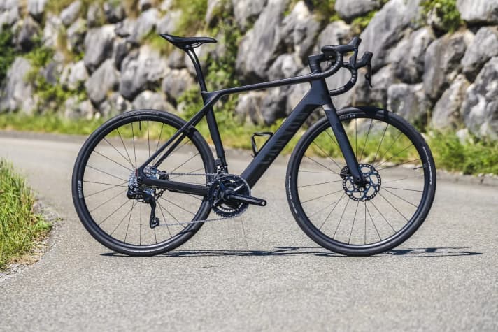 Das Canyon Endurace:Onfly CF7 im Detail