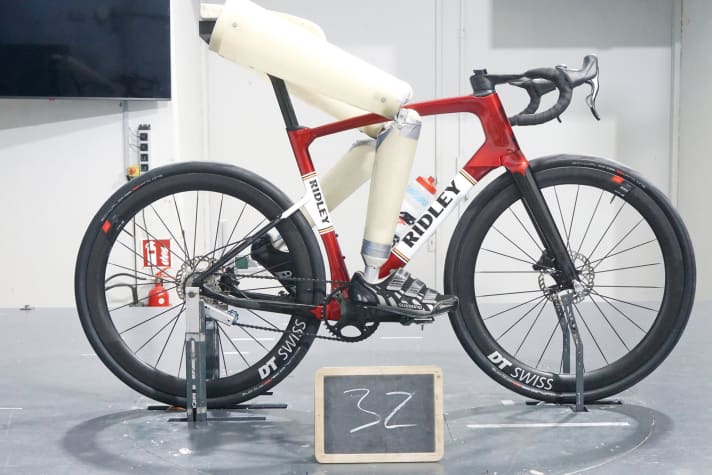 Firmly clamped in the wind tunnel: Ridley Kanzo Fast