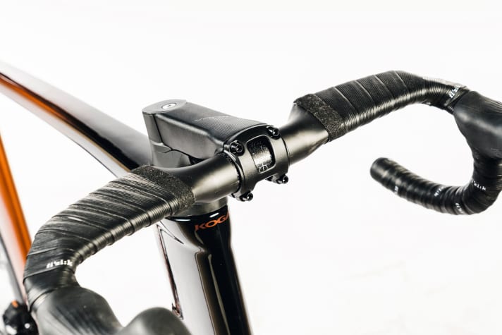Koga Kinsei - The rather conventional handlebar/stem combo costs a few watts in the wind tunnel