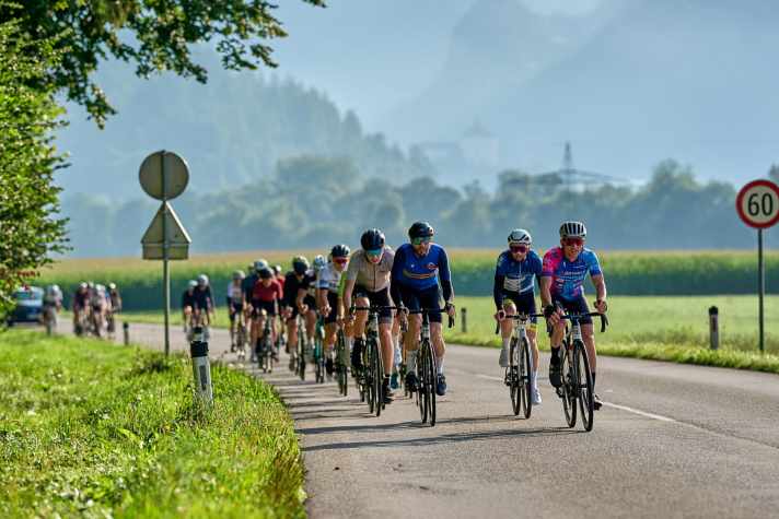 In the early morning dew through the Inn Valley: Best cycling weather during the cycling marathon in the lower Inn Valley