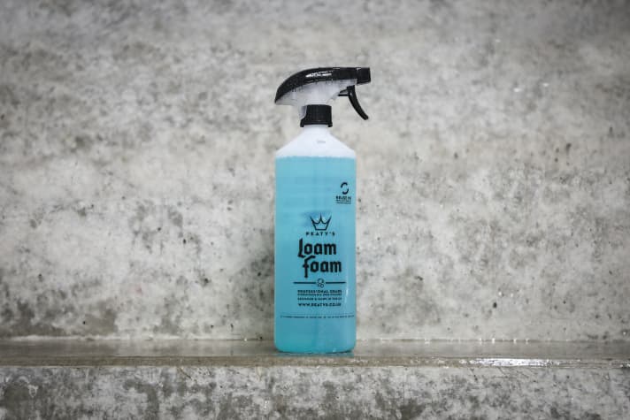 Test de nettoyant écologique pour vélos : Peaty's Loam Foam
