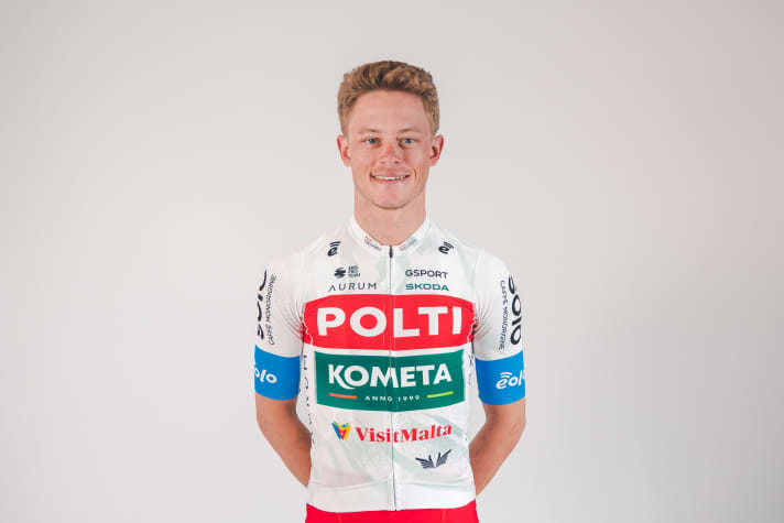 Matteo Fabbro mit dem neuen Trikot von Polti-Kometa
