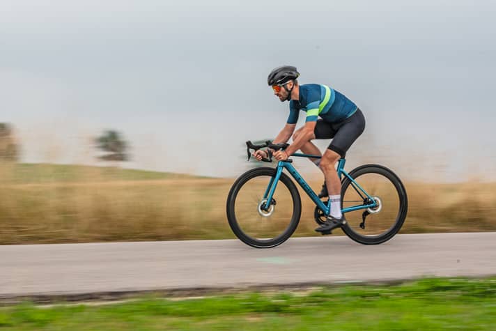 TOUR a déjà pu rouler avec le Cube Litening Air SLX et le mesurer dans le laboratoire de test de TOUR.
