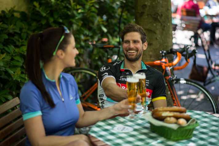 A stop at a beer garden is a must on the tours in Upper Austria