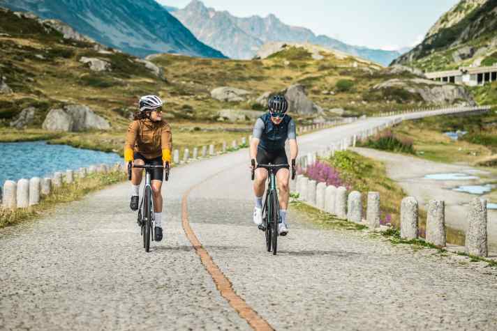 tour/rennvelo-gotthard-tremola-2_96de15909bce798911e35eef2a27f46f