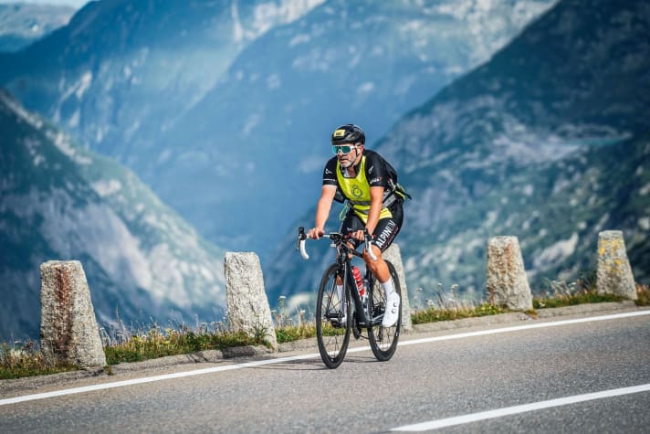 Zurich - Zermatt : Saki Tzikas est fier d'avoir parcouru 260 kilomètres et 5900 mètres de dénivelé.