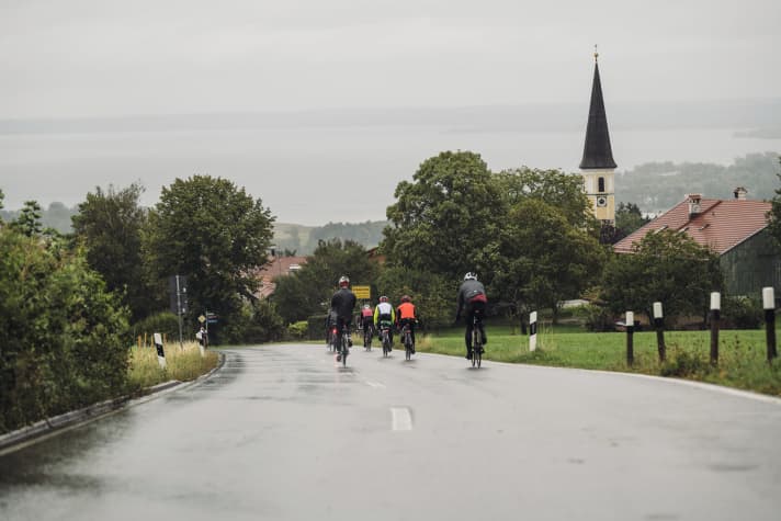 Shades of Speed: A hazy view - Where is Lake Chiemsee? If you look closely, in the grey at the very back 