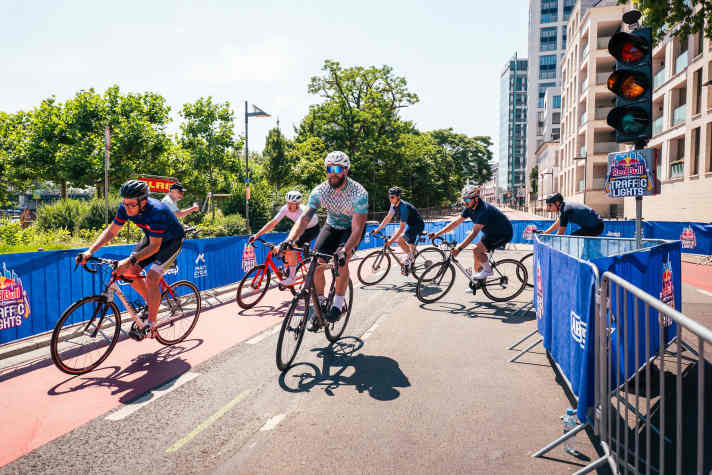 In the two hairpin bends, steering skills and acceleration were required