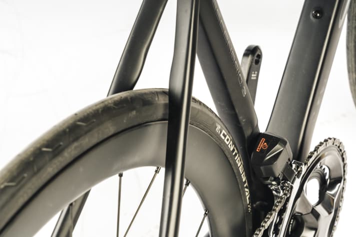 Due to the small distance between the seat stays, a maximum tyre width of 28 millimetres is possible