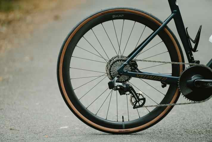 La paire de roues Hunt 4 Season Carbon Dura : faite pour les conditions difficiles