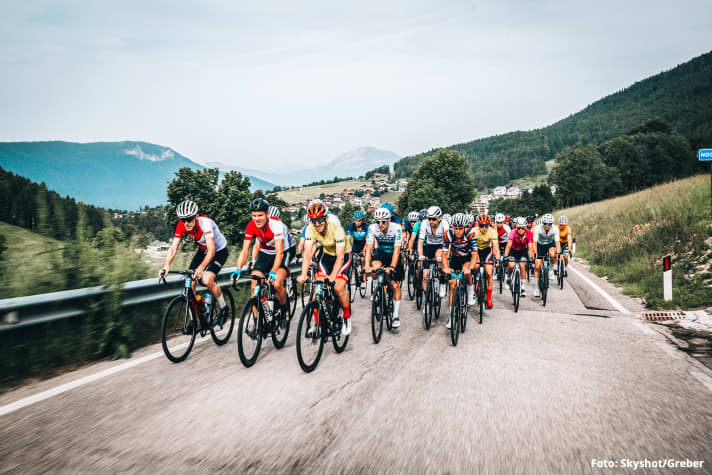 Buche jetzt Deine Premium-Erfahrung bei der TOUR Transalp 2024.