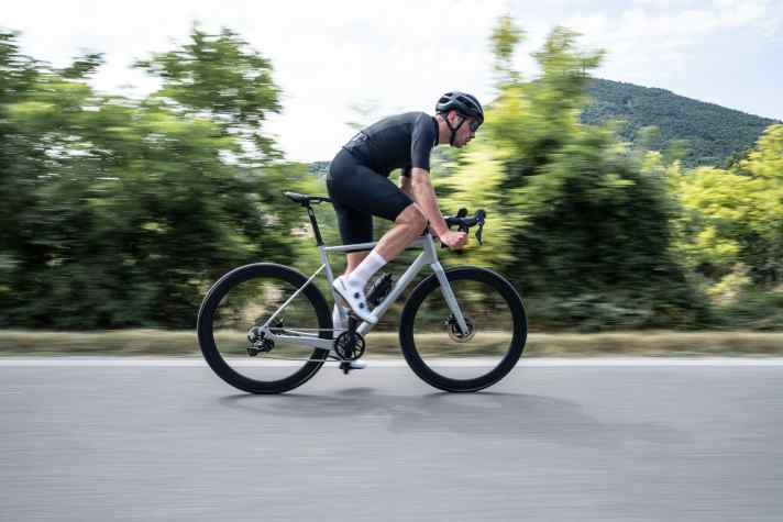 The VISION SC 48 i25 wheelset in road use