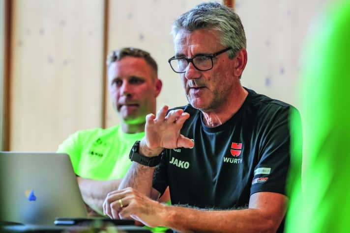 Christian Schwaiger, entraîneur en chef de la DSV, est un cycliste de course passionné et accorde une grande importance à une remise en forme sans compromis dans sa philosophie d'entraînement.
