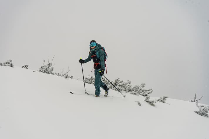 Antonia Niedermaier en randonnée à ski dans sa région natale