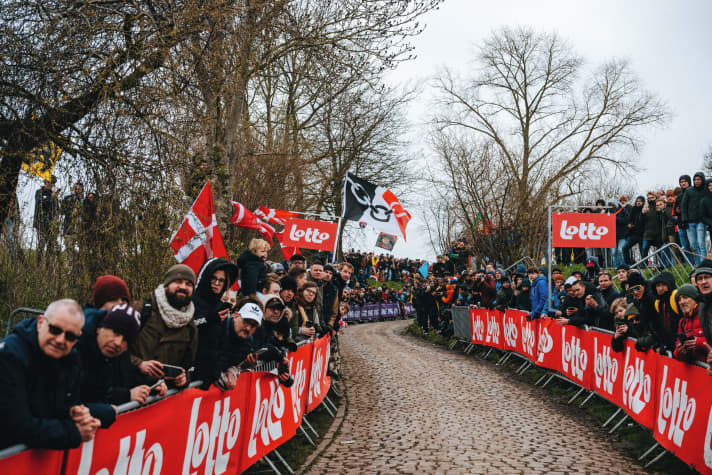 Flandern-Rundfahrt: Steil, schmutzig, holprig - einfach schön. Anstiege wie der Oude Kwaremont sind dicht belagert