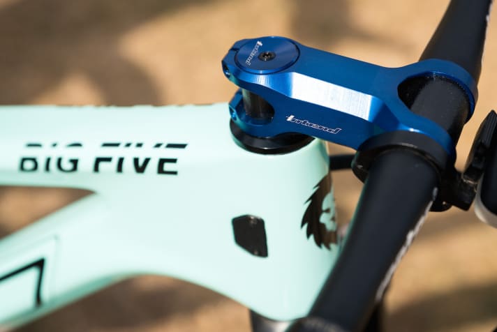   The lightweight aluminium stem from Intend, the brand of inventor Cornelius Kapfinger from Freiburg, weighs 78 grams.