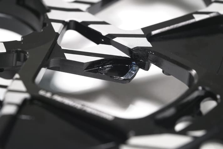   Raststufe: An insgesamt sechs Stellen klinken sich die beiden Kassettenteile ineinander.