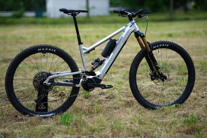 Crossworx Trip290: Bosch SX // 400 Wh // 140-150/140 mm // 29 Zoll // ab 18,5 kg (Herstellerangabe) // ab 6499 Euro