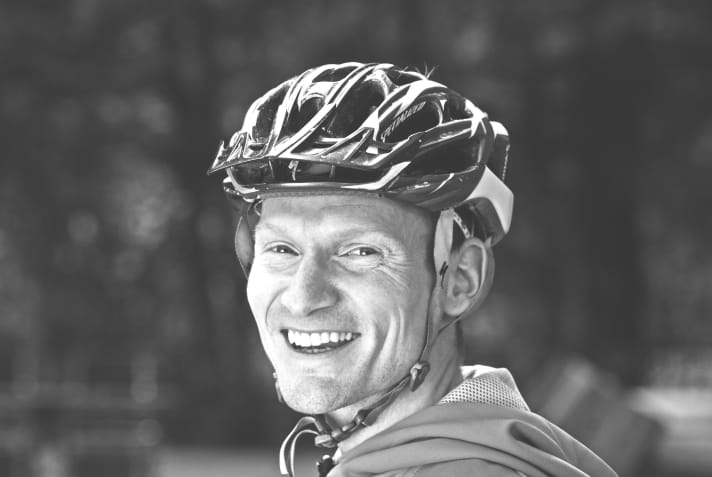 Sascha Müller, Touren-Guide bei <a href="https://www.go-alps.de/" target="_blank" rel="noopener noreferrer nofollow">Alps Biketours</a> : "Nicht allen Kindern fällt es leicht, sich in eine Erwachsenengruppe zu integrieren und mit ihnen zu interagieren."