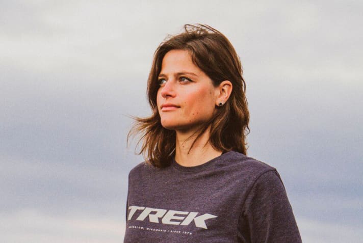 "Surfing through coniferous forests on varied trails and crossing the Czech border into the Klinovec Trail Park. It doesn't get any better than this," says Steffi Marth.