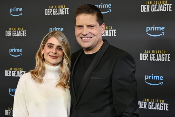 Former professional cyclist Jan Ullrich presents his documentary "Jan Ullrich - The Hunted" in the Sendlinger Tor film theatre, with his partner Elizabeth Napoles next to him. The multi-part series has been available to watch on Amazon Prime since 28 November 2023.