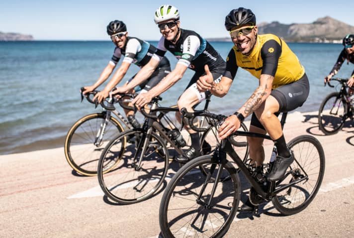 C'est en groupe que l'on s'amuse le plus ! L'objectif du camp d'entraînement Mallorca 312 est une préparation idéale et un maximum de plaisir lors de la classique de vélo de course sur l'île baléare de Majorque.
