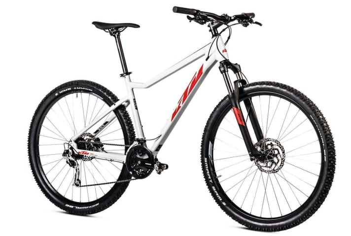 What happens when you spend € 729 on a mountain bike hardtail? In BIKE 4/20, in addition to the bikes for 1000-1500 euros, we also tested the <a href="http://www.awin1.com/cread.php?awinmid=19346&awinaffid=471469&clickref=KTM+Ultra+Fun+29&ued=https%3A%2F%2Fwww.radonline.de%2Fktm-ultra-fun-29-27-gang-kettenschaltung-herrenfahrrad-hardtail-modell-2020-29-lightgrey-matt-red-black.html&pref1=bike" target="_blank" rel="noopener noreferrer nofollow"> KTM Ultra Fun 29 </a> <a href="http://www.awin1.com/cread.php?awinmid=19346&awinaffid=471469&clickref=KTM+Ultra+Fun+29&ued=https%3A%2F%2Fwww.radonline.de%2Fktm-ultra-fun-29-27-gang-kettenschaltung-herrenfahrrad-hardtail-modell-2020-29-lightgrey-matt-red-black.html&pref1=bike" target="_blank" rel="noopener noreferrer nofollow"> for 729 Euro</a> * tested.