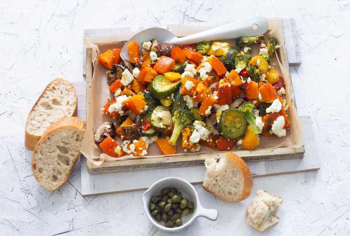 Mehr Gemüse geht nicht: Ofengemüse ist der vegetarische Meal-Prep-Favorit unserer Redaktion.