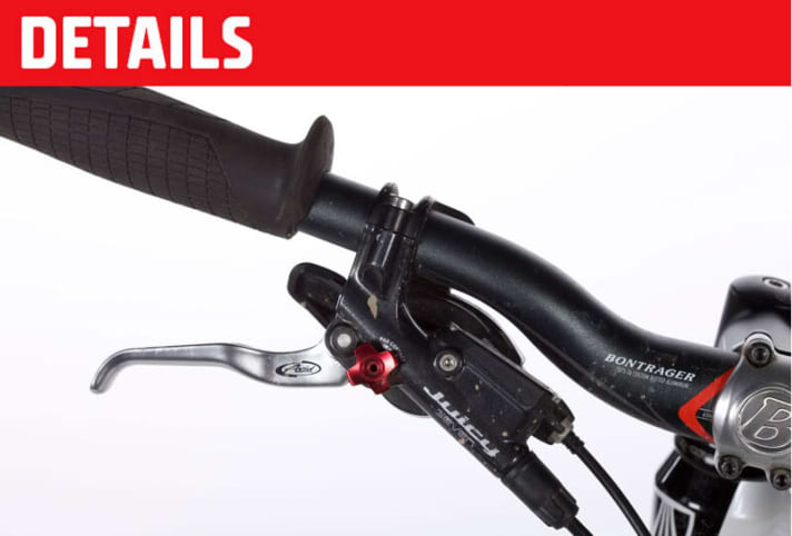   Brake trouble I: The Avid brakes were annoying with constant squealing and fading.