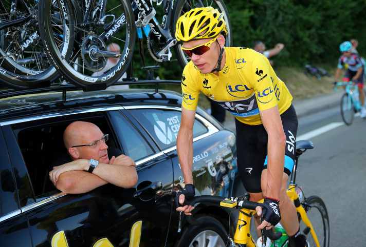 Le chef de l'équipe Sky Dave Brailsford avec Chris Froome, qui a remporté le Tour de France 2013, 2015, 2016 et 2017 après Wiggins.