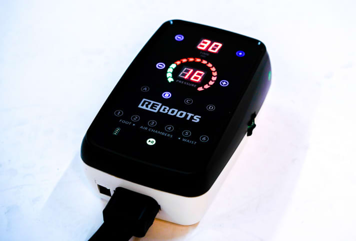   The control unit is as compact as a lunch box and can be operated intuitively.