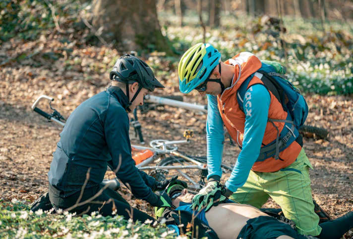 Herzdruckmassage - bei der Sauerstoffversorgung entscheiden oft Sekunden.