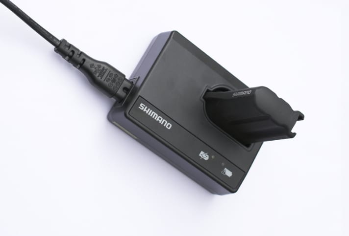   Only rarely needs to be used: the handy charger fully charges the battery in a maximum of two hours 