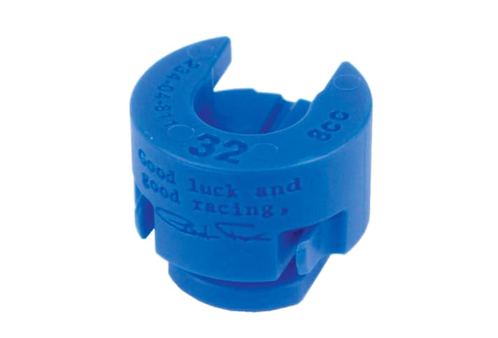 If the suspension sags despite correct adjustment, the plastic sleeves can be used to reduce the air chamber and thus increase the progression.
