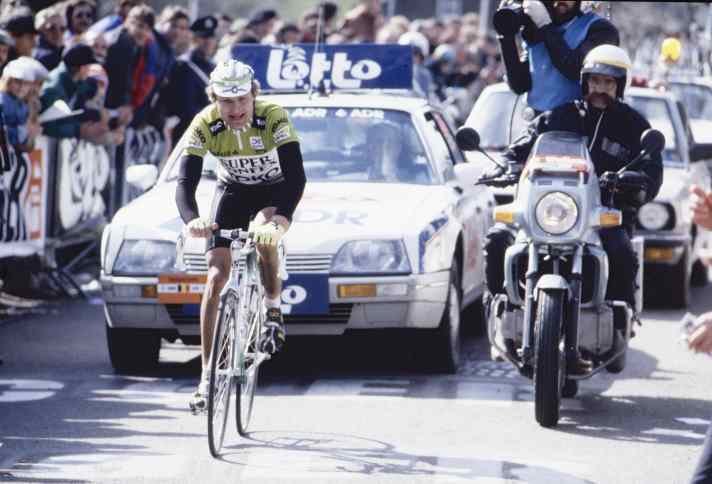 Rolf Gölz fought his way up the Mur de Huy at the Fleche Wallonne as a soloist.